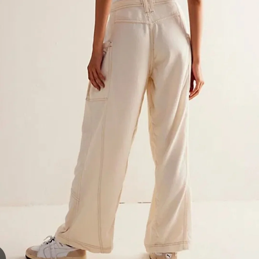 Free People We The Free Boho Slouchy Dunes Wide-Leg Jeans Pants in Ecru Cream 26
